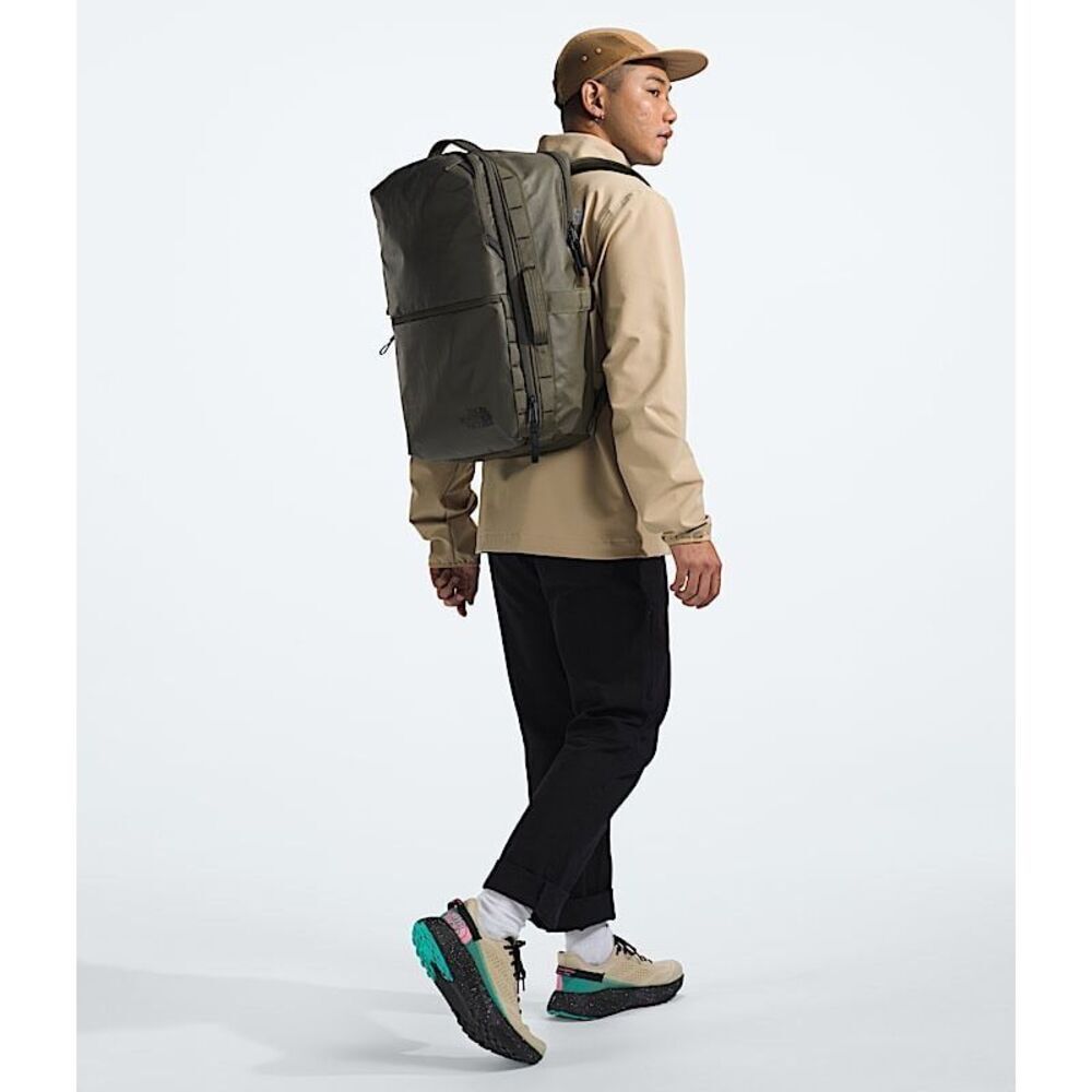 North Face Backpack Base Camp Voyager NEW Daypack New Taupe Green‎ TNF Black